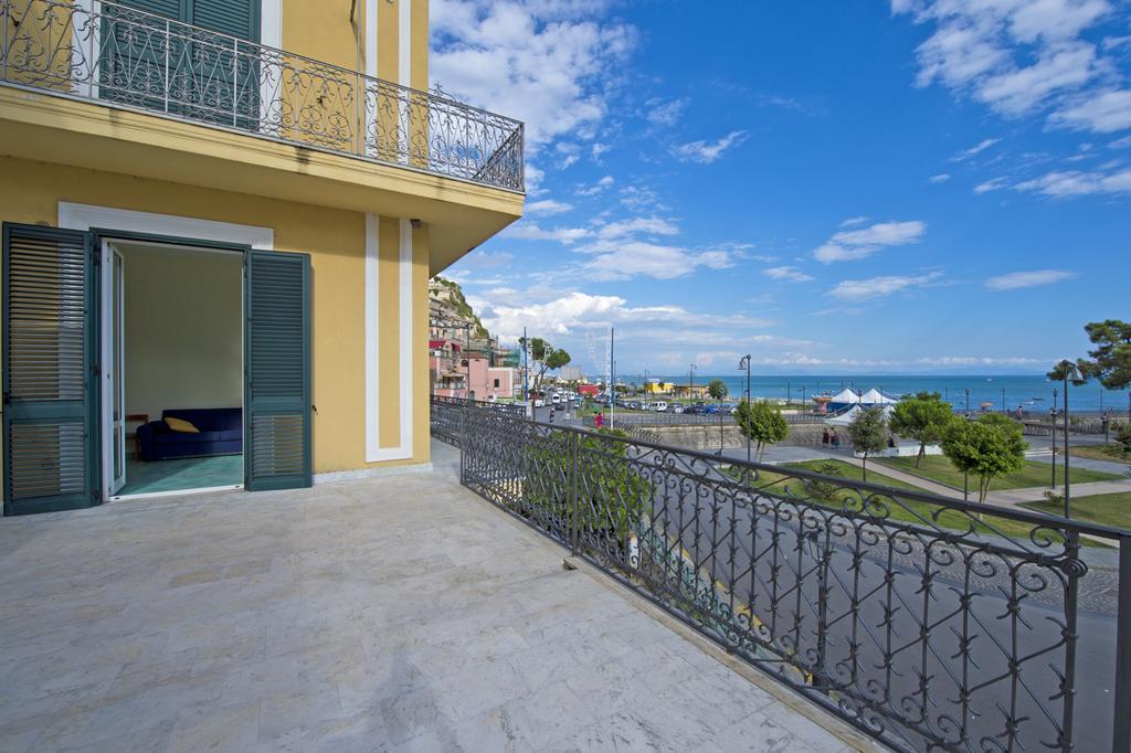 Palazzo Della Monica Apartment Vietri sul Mare Room photo