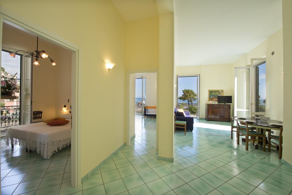 Palazzo Della Monica Apartment Vietri sul Mare Room photo