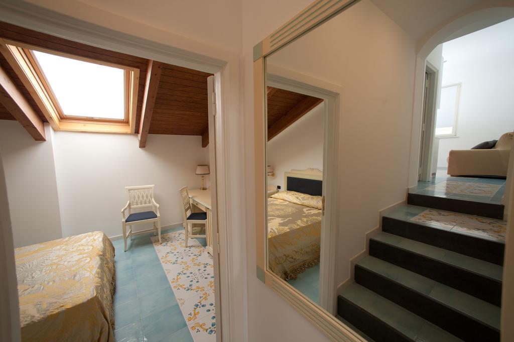 Palazzo Della Monica Apartment Vietri sul Mare Room photo