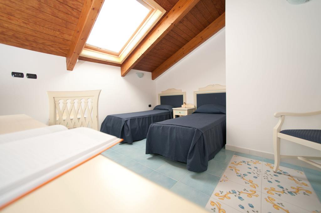 Palazzo Della Monica Apartment Vietri sul Mare Room photo